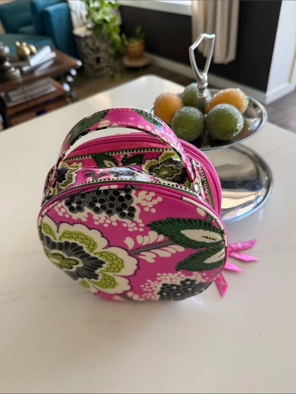 Vera Bradley Round Pink Floral Cosmetic Case with Top Handle NWOT
